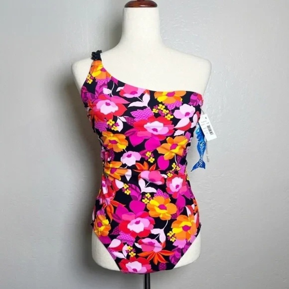 SKINNY DIPPERS MIRACLESUIT Women Size M Strawberry Shortcake‎ Flapjack Swimsuit - Picture 2 of 12